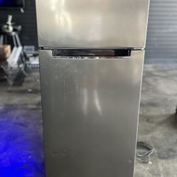 Magic Chef 2 Door Fridge 