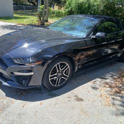 2022 Ford Mustang
