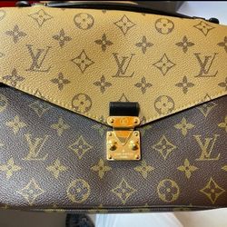 LOUIS VUITTON M41465 