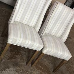 4 Dinning Chairs /Accent Chairs 