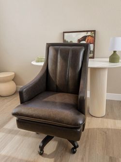 Dark Brown Leather Swivel Office Chair — Hammary