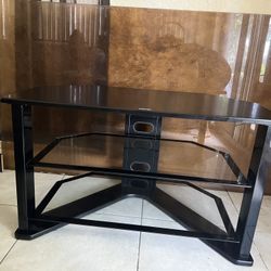 Z-Line TV STAND/ Entertainment / Media Center - With Glass Shelves 