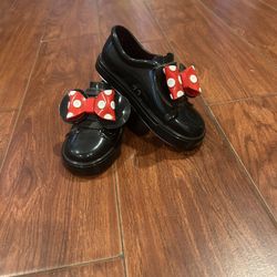 Little girls, Minnie, mouse shoes