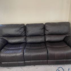 COUCHES NEEDED GONE TODAY!!!