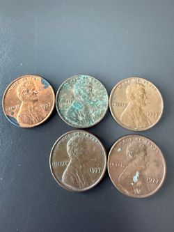 5 of the 1977 Lincoln pennies