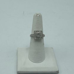 1.00 CT TW Diamond In A 14 KT White Gold Engagement Ring