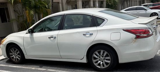 SELL FOR PARTS ( 2014 Nissan Altima )