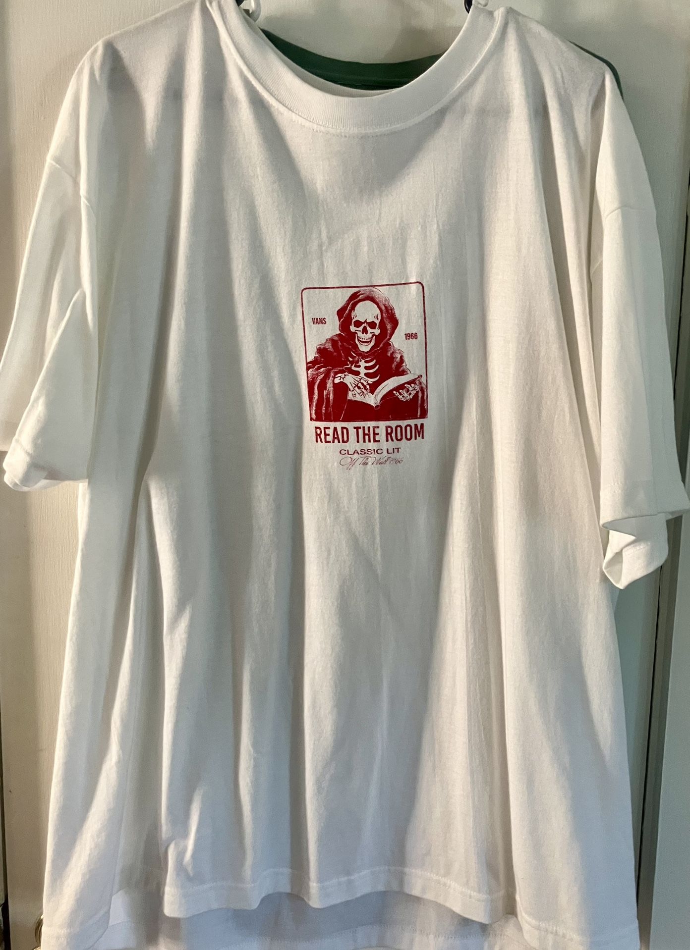 NEW VANS T-shirt (Men’s Size XL)