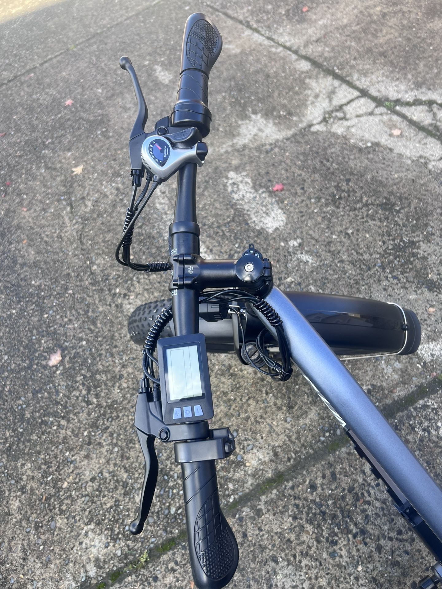 Funghang Electric bike Grey Adult And Teen size