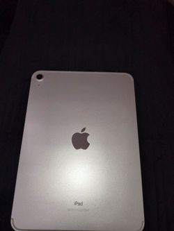 Apple iPad 10 great condition NO LOW OFFERS PLS
