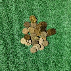 40 Assorted 1(contact info removed) Chuck E Cheese Game Used Circulated Coin Arcade Token Lot