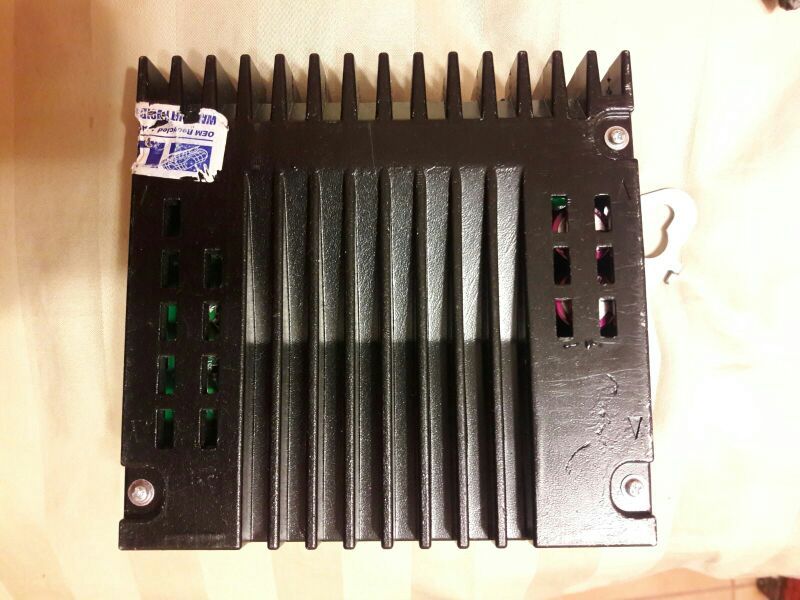 2010 Honda Accord original radio amp.