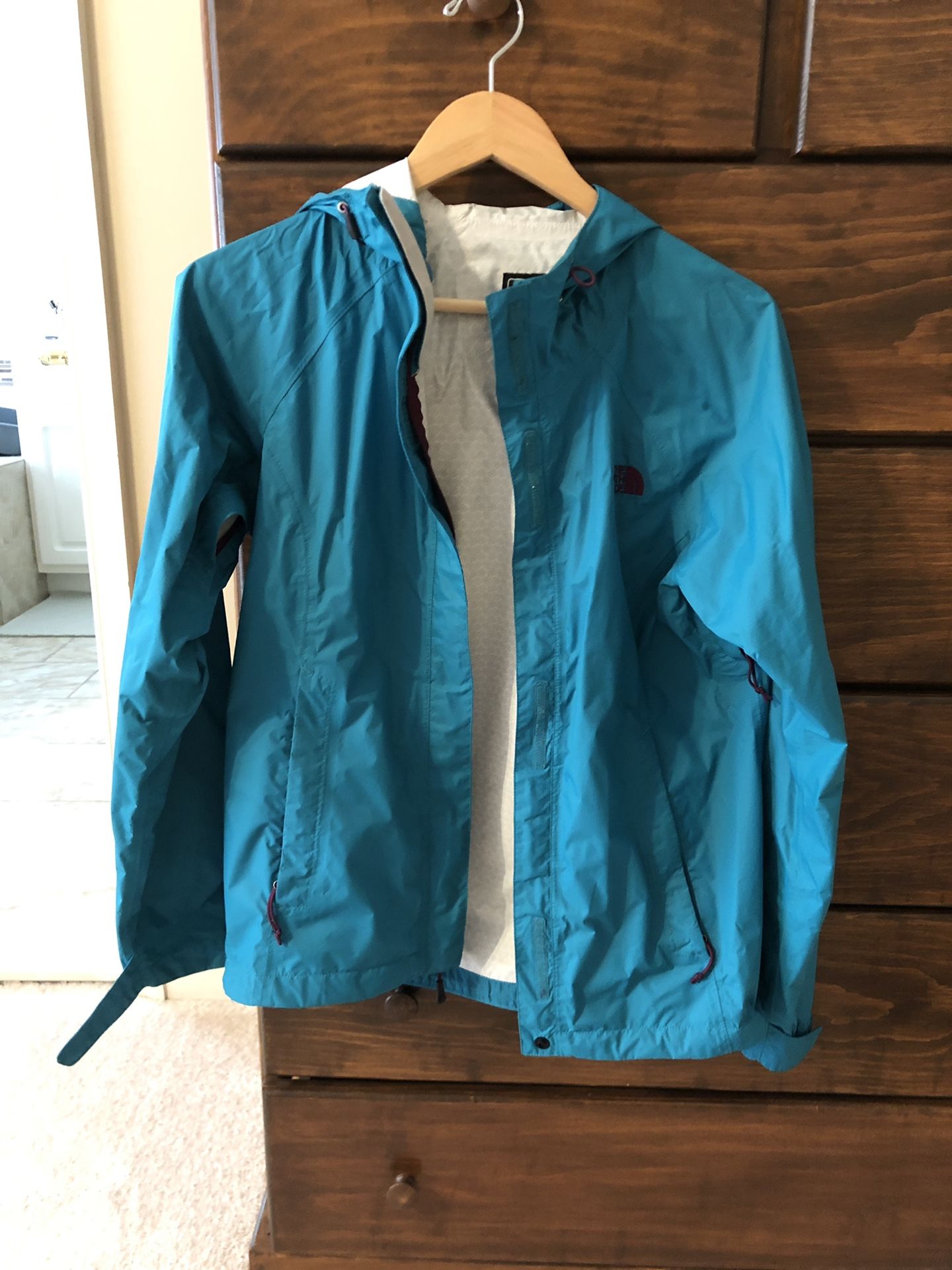 Women’s North Face Rain Coat