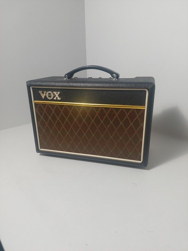 Vox Pathfinder 10 1x6.5 inch 10-watt Combo Amplifier w/ 1 Channel
