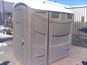 Handicap Portable Restroom 