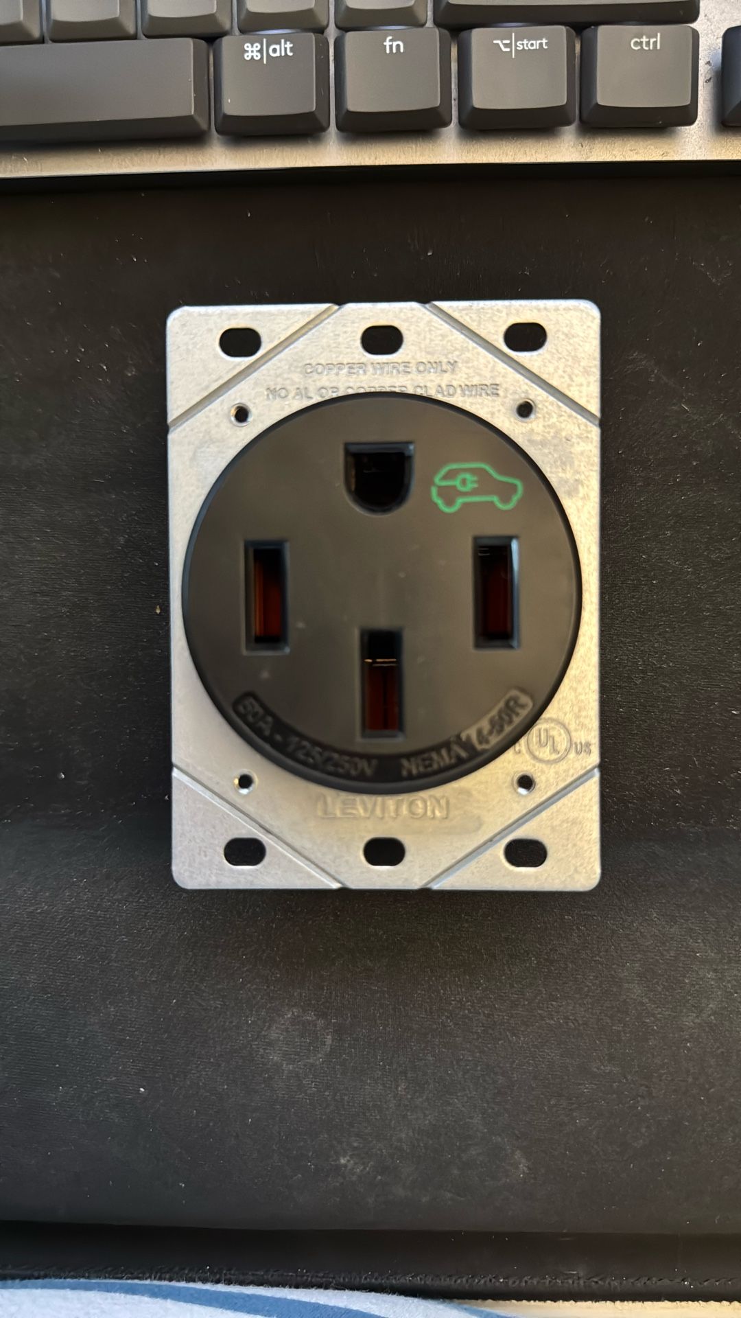 Leviton 14/50 EV Receptacle 2H240