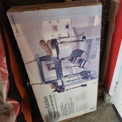 POT RACK WITH DOWN  LIGHT