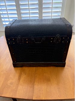 Faux Crocodile Skin Domed Storage Trunk