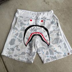 Bape White Camo Glow in the Dark Shark Sweat Shorts size Large