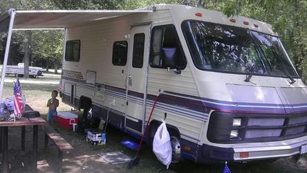 RV 4 sales sleeps 6 ,56,000 original miles , Or I will trade for a cargo van for the same value