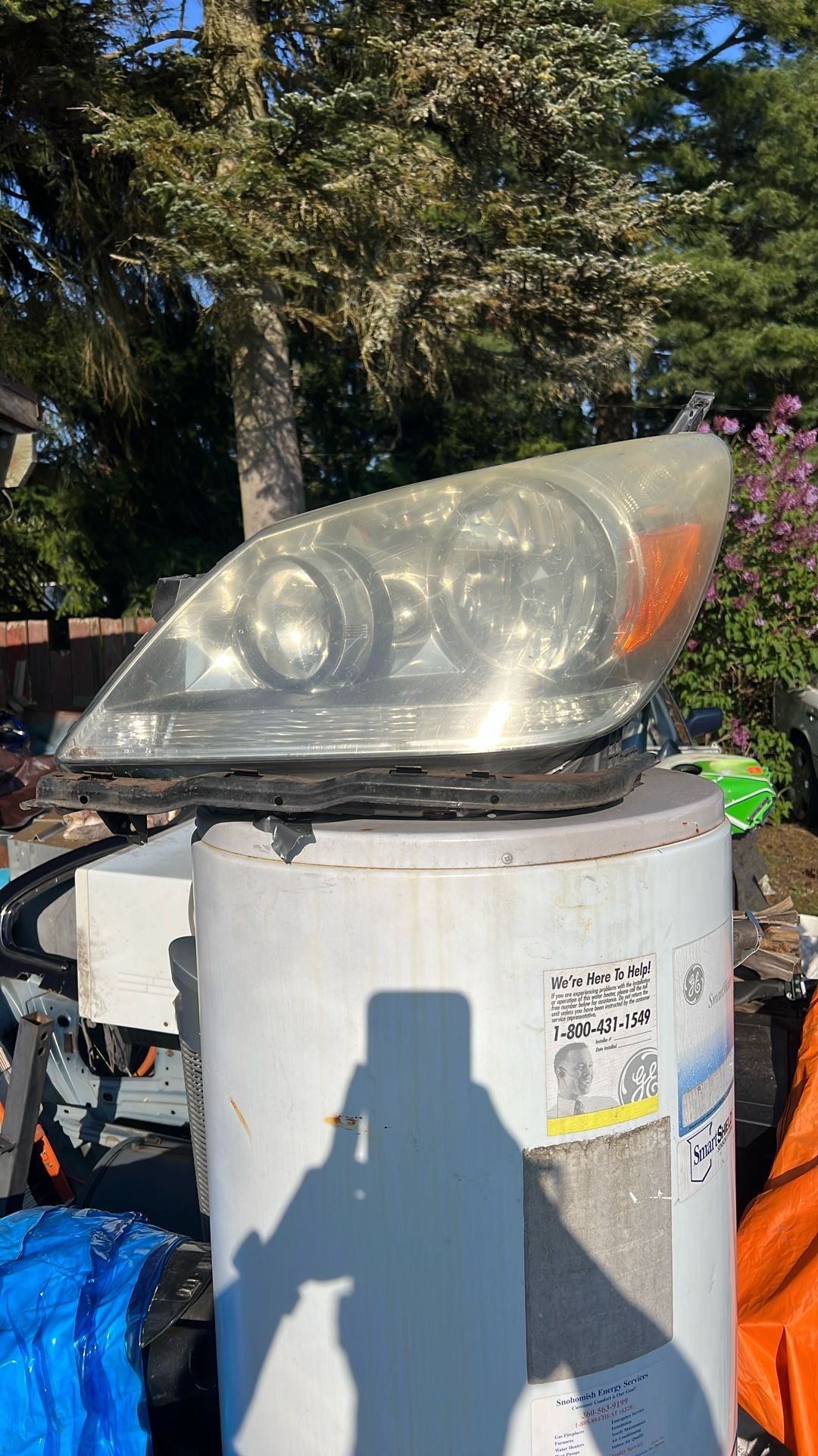 Left front headlight assembly… 2008 Honda Odyssey