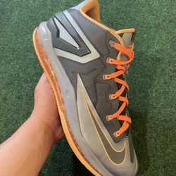Size 10.5 - Nike LeBron Magnet Grey 