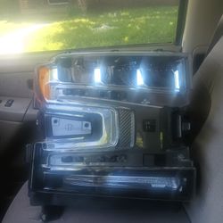 Headlight Right Side For 2019 Chevy 