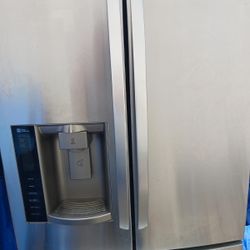 LG refrigerator 