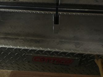 Pickup truck toolbox