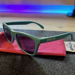 Oakley Frogskins Sunglasses (Turquoise)