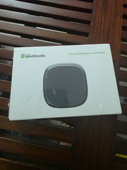 INTUIT QUICKBOOKS CHIP AND MAGSTRIPE CARD READER  #0248