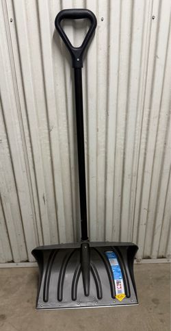 Snow shovel & pusher Suncast