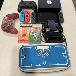 Nintendo Switch + Extras