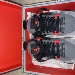 Jordan 4's Retro 'Infared'