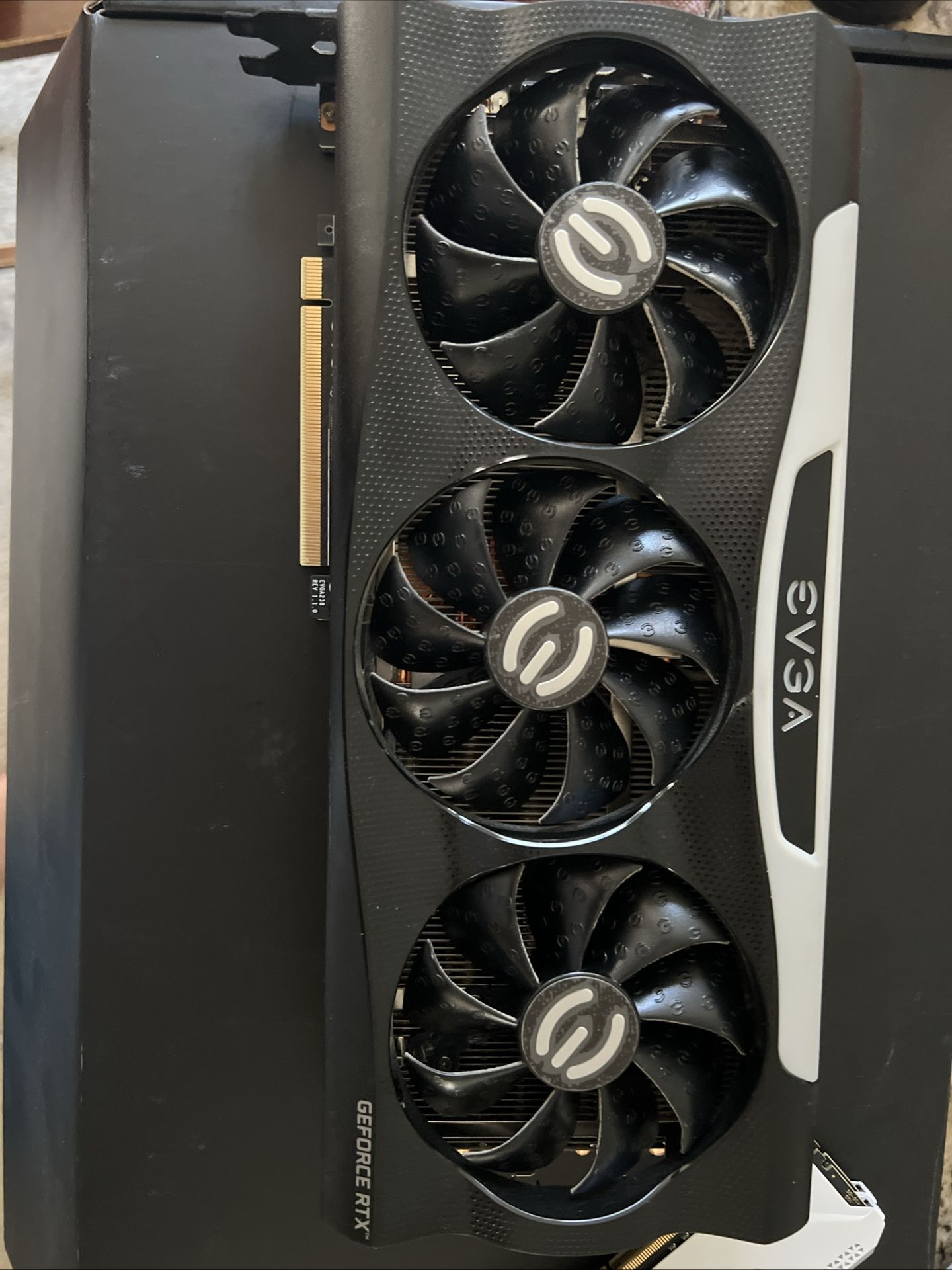 Carte Graphique EVGA 3070 Ti – 8 Go – NVIDIA – HDMI, DisplayPort, DVI – Occasion