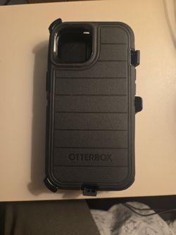 OtterBox Defender Pro iPhone 15