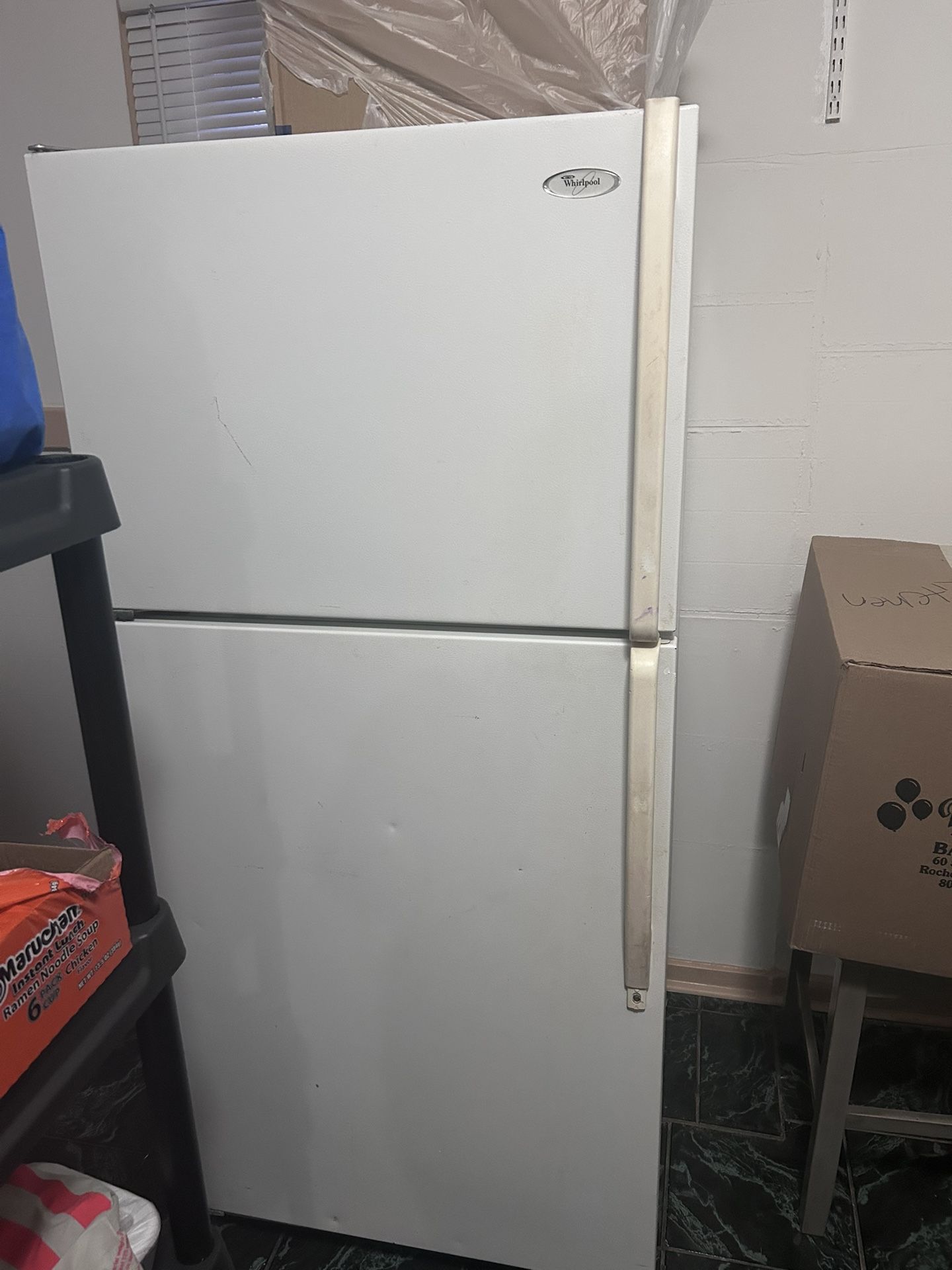 Solid Refrigerator