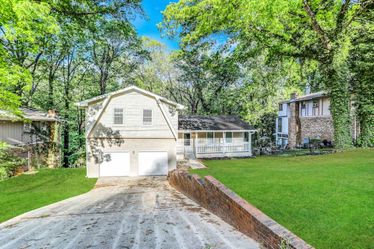 STUNNING 4Bedroom available