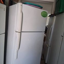 GE Refrigerator 
