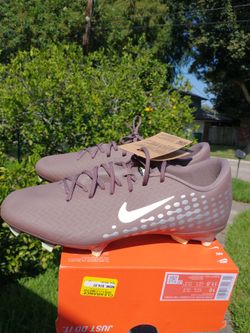 New Nike Vapor 15 academy men size 10