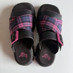 Dr. Marten’s Mattison Size 6 Slide Sandal Black and Pink Purple