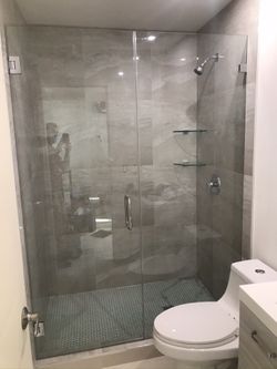 Shower doors 🚿