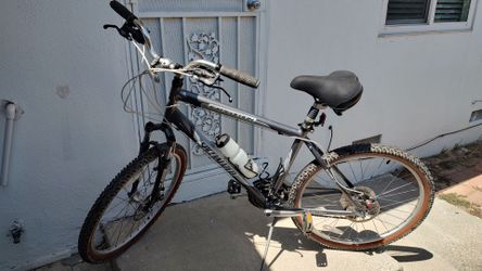 Specialized Expedition Bicycle w/ Dual  Mechanical Disk Brakes