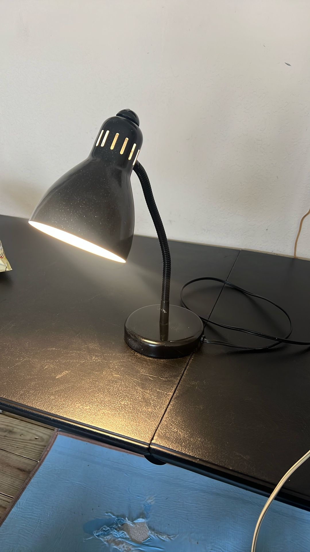 Black Metal Desk Lamp