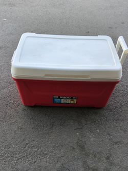 Ice chest