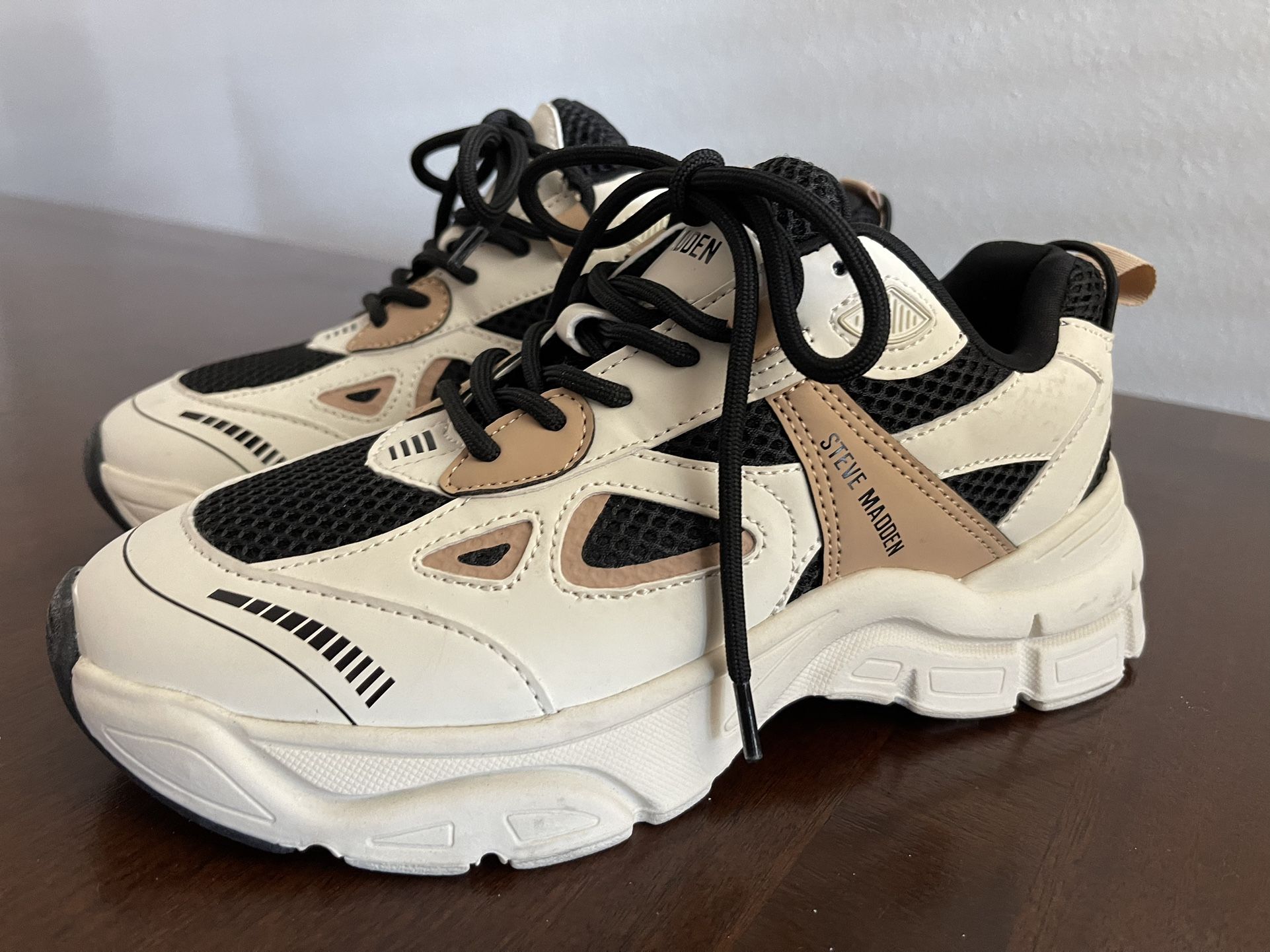 Steve Madden Shoes 7.5