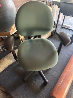 Desk Chair $20
