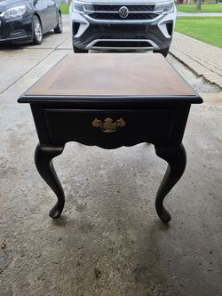 Accent Side Table / Nightstand – Drawer – Black & Wood
