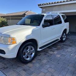 2003 Ford Explorer