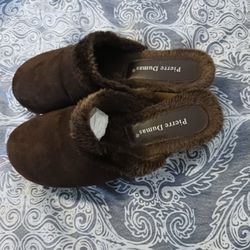 Ladys Shoes Size 7m 